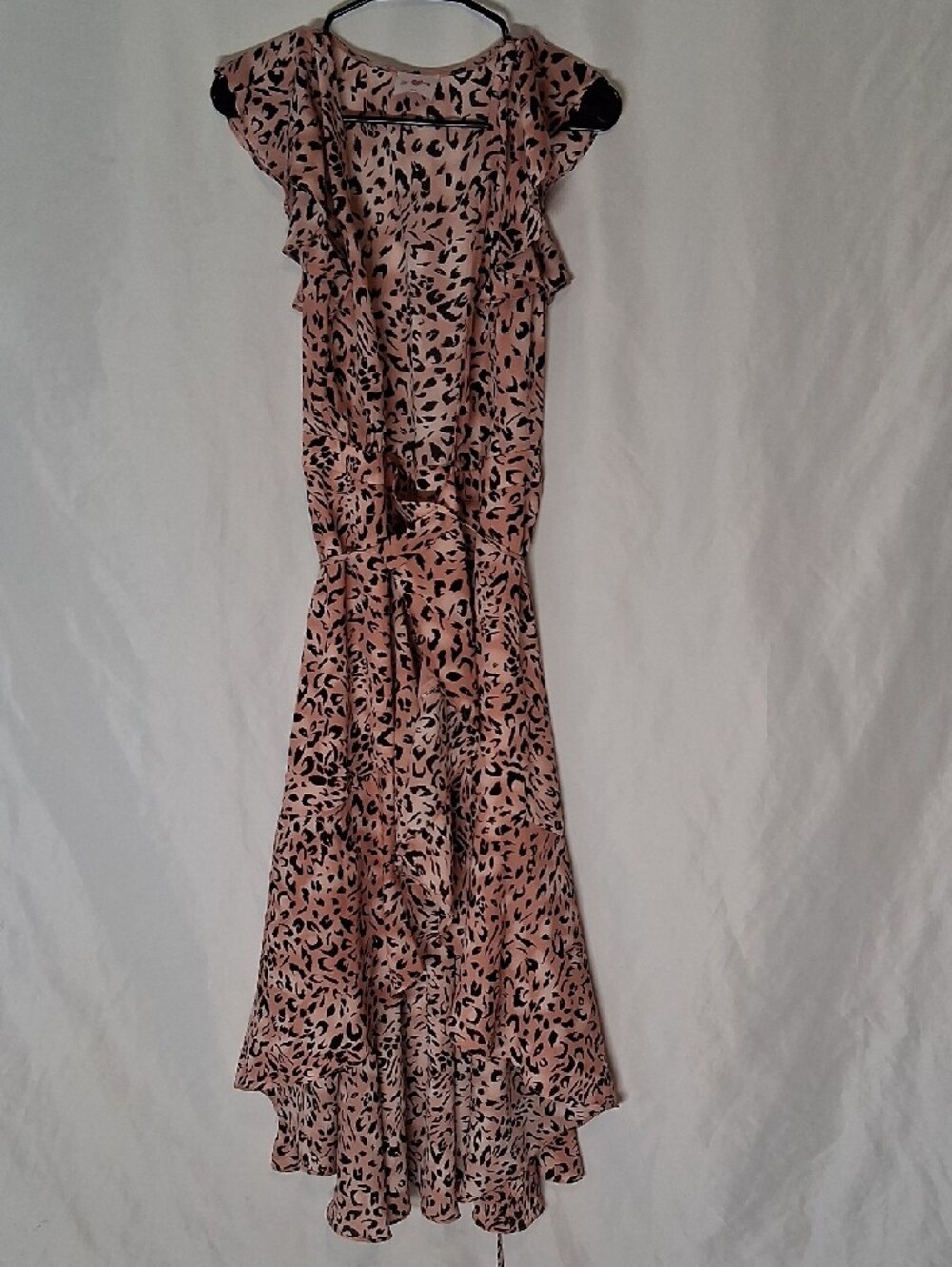 ✨ BuddyLove Drew Wrap Maxi Dress in Pink Leopard Print ✨